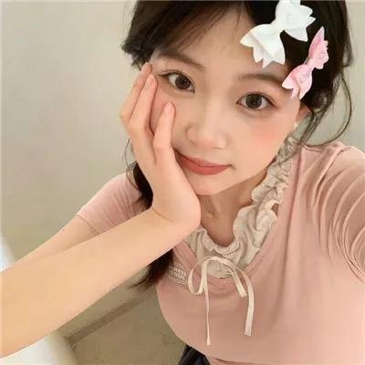 地球外少年少女海报